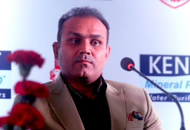 Sehwag criticises move to send ABD at six