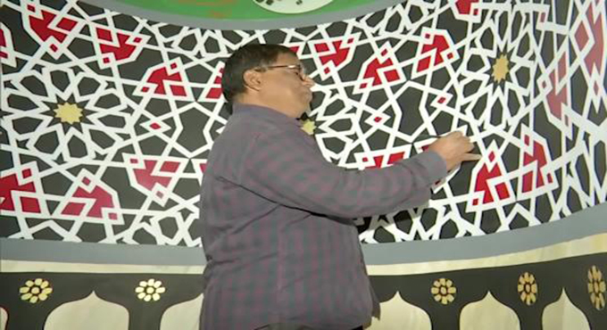 Hindu calligrapher paints Quranic verses in Hyderabad’s mosques