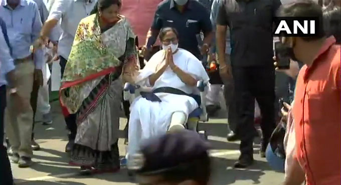 Mamata-Banerjee_wheelchair