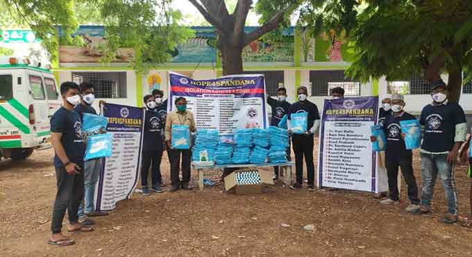 NGO donates safety kits to youngsters who perform final rites of Covid victims