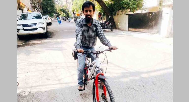 Fed up with rising fuel prices, Hyderabad techie turns his cycle electric