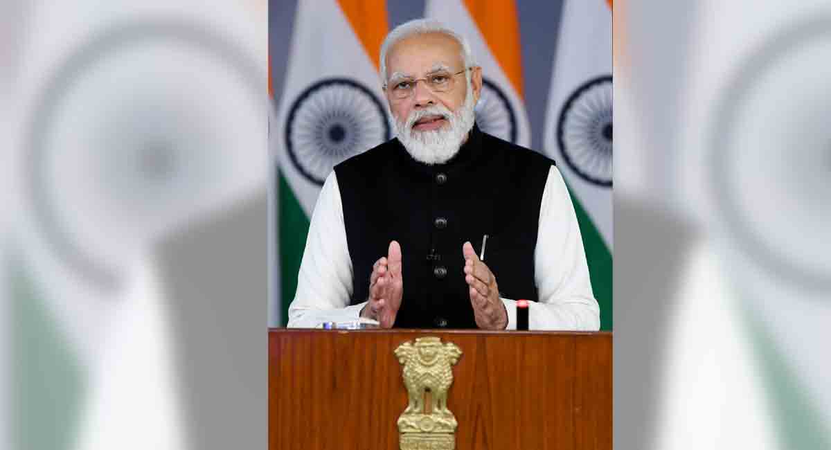 PM Narendra Modi sympathizes with the loss of lives in the accident in Maharashtra