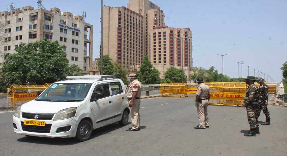 weekend curfew to be imposed in delhi: sisodia